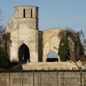 Vestiges de l'église St Etienne à Marans